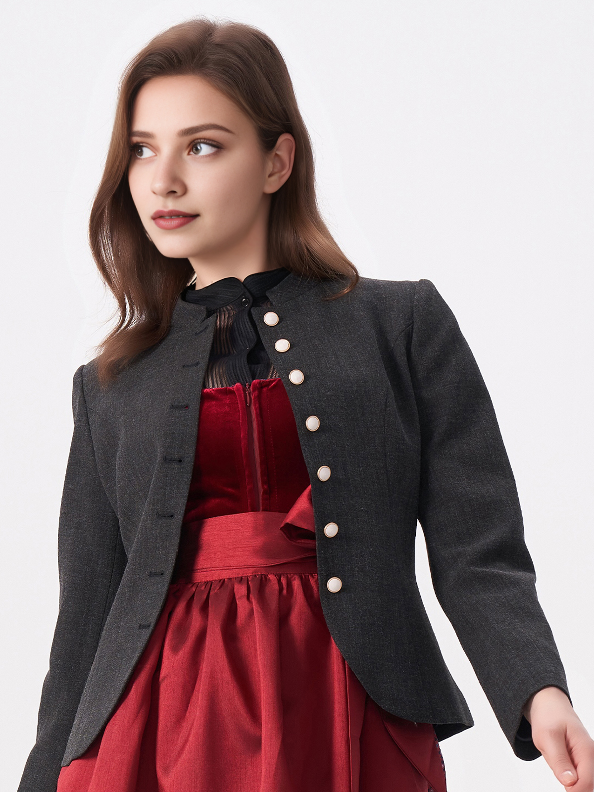 Dirndl mit tiefem Ausschnitt