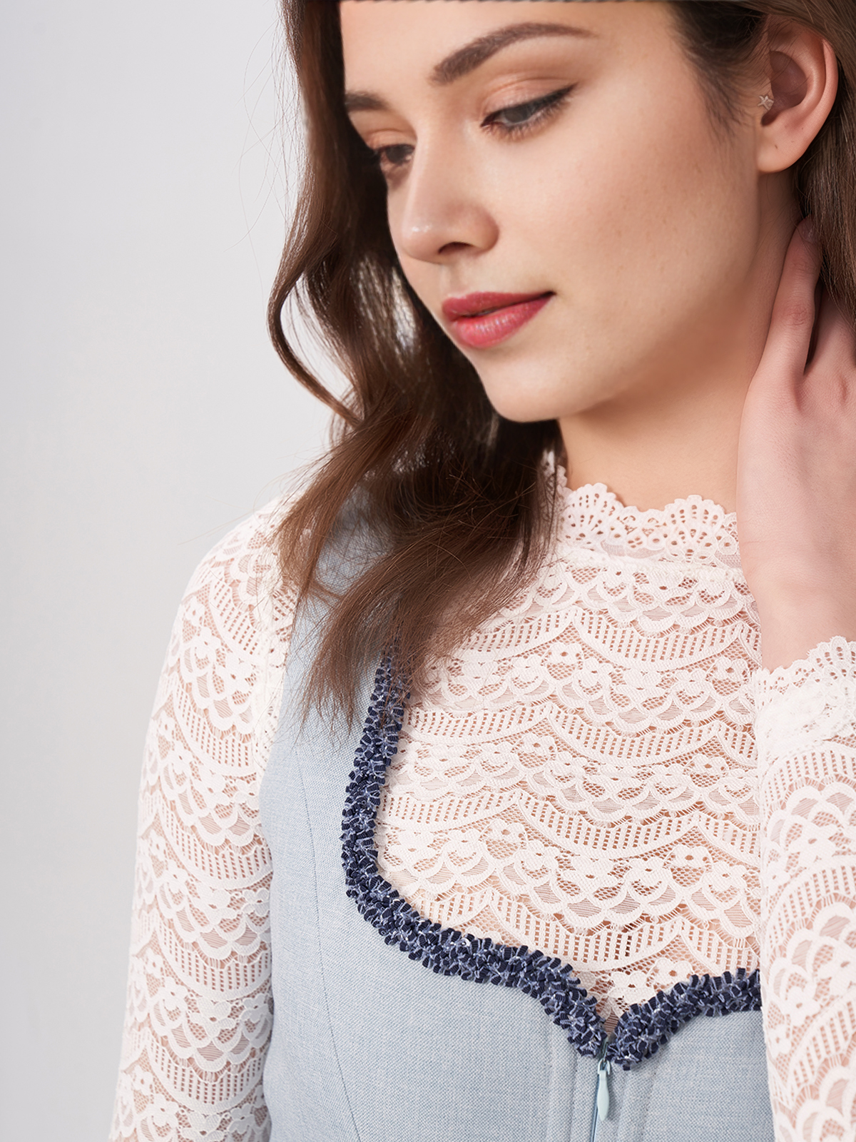 Modernes Dirndl in Blau
