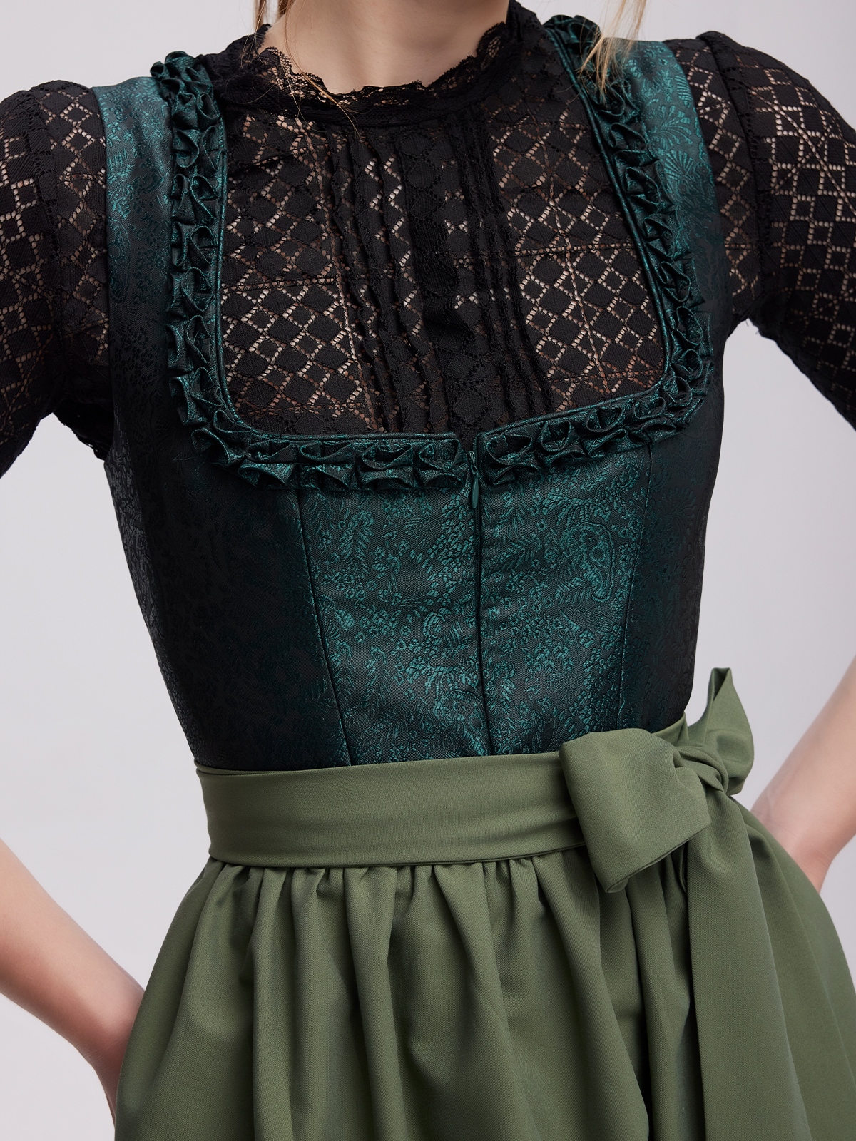 Dirndl in Grün – Moderner Stil mit traditionellem Charme
