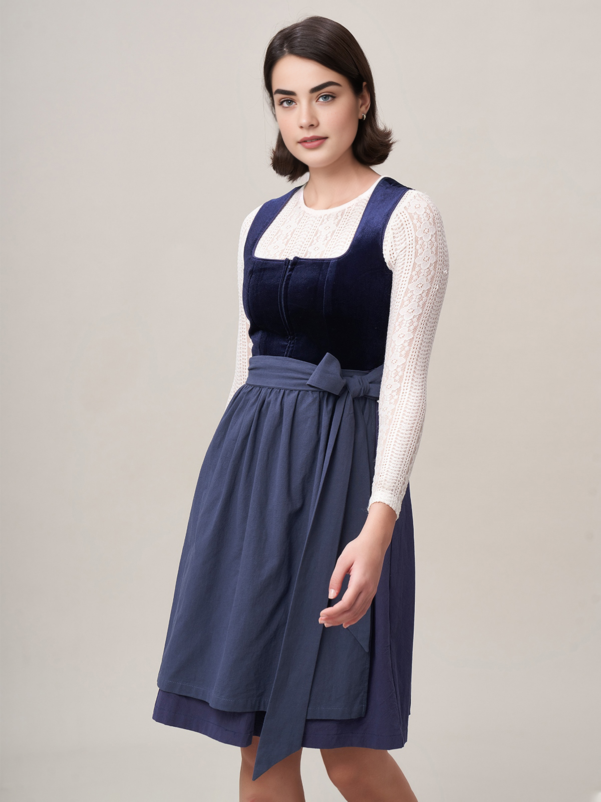 Dirndl in Blau