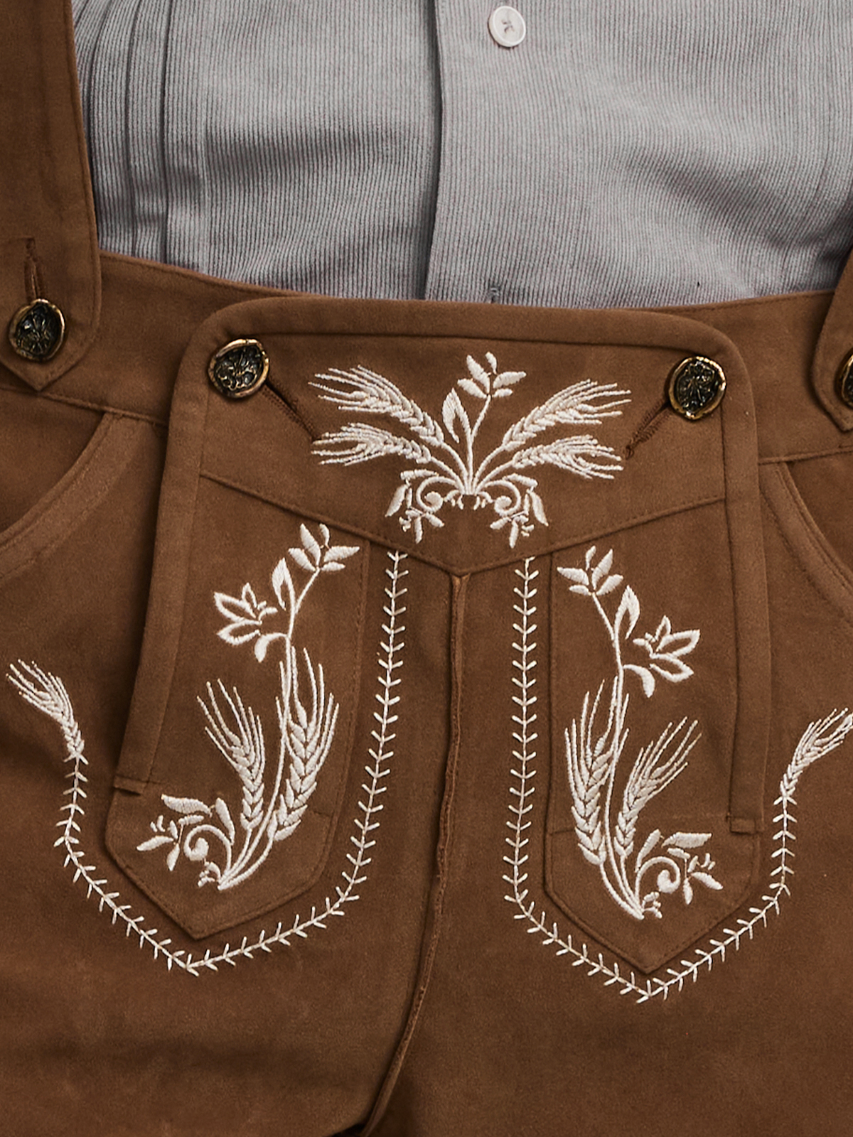 Dirndlbluse mit V-Ausschnitt und Spitze
