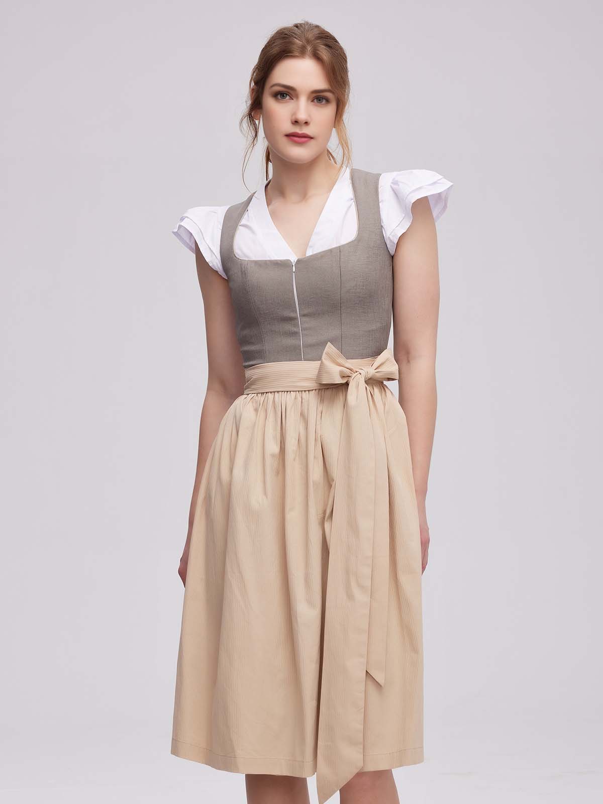 Weiße Kinderbluse mit Spitzenbesatz